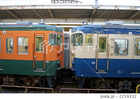 湘南色とスカ色の連結 2259332