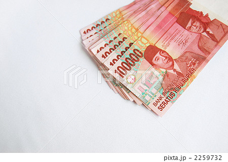 インドネシアルピア　10万ルピア紙幣10枚貨幣