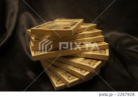 1000万円 日本円 札束の写真素材