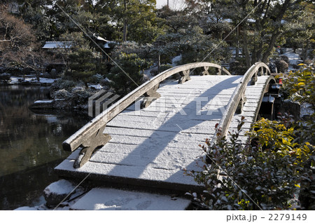 雪の渉成園 2279149