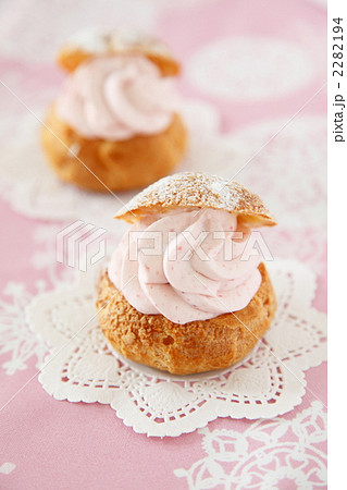いちごのシュークリーム 2282194