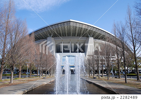 埼玉スタジアムと噴水 2282489
