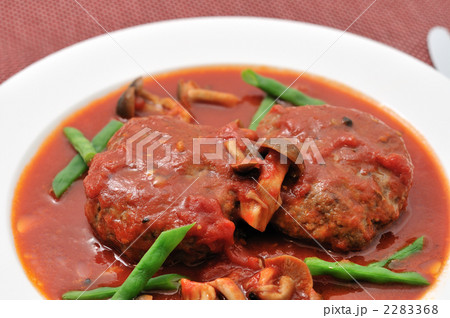 話題の料理、煮込みハンバーグ。 2283368