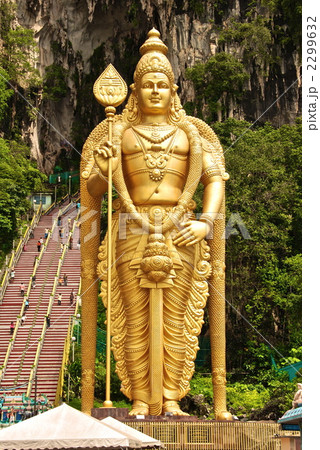 バトゥー洞窟の巨大「ムルガン神」の像（クアラルンプール／マレーシア） 2299632