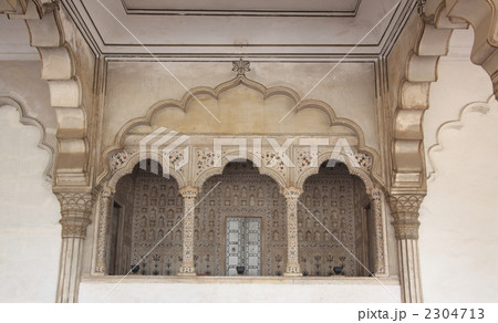 アーグラ城塞の公謁殿の玉座 2304713