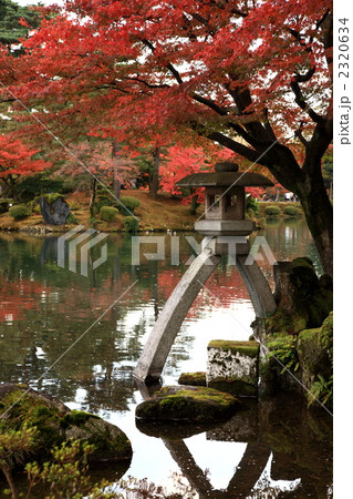 秋の兼六園 2320634