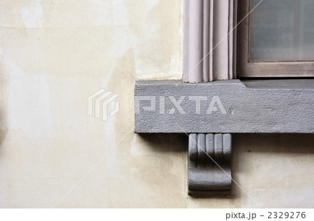 レトロな窓枠 2329276
