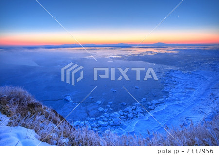 能取岬 日の出前の流氷原 能取岬 日の出前の流氷原 2332956