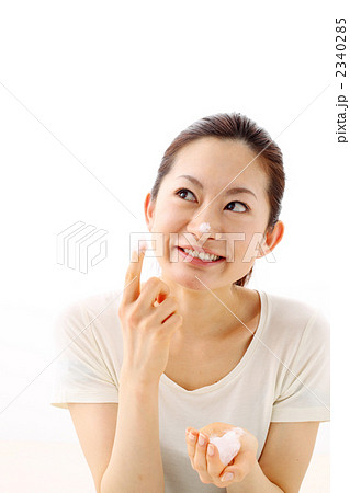 洗顔・女性 2340285