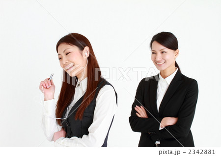 二人のビジネスウーマン 2342881