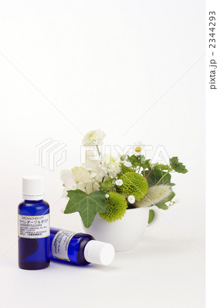 アロマオイルとフラワーアレンジ アロマオイルとフラワーアレンジ 2344293