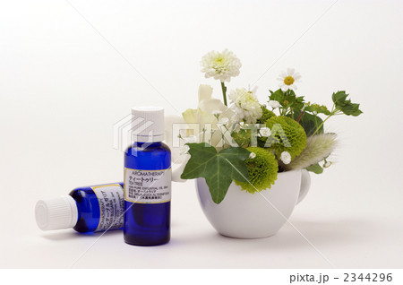 アロマオイルとフラワーアレンジ アロマオイルとフラワーアレンジ 2344296