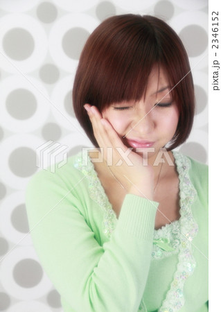 歯痛 歯痛 2346152