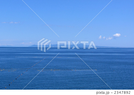 標津町から見た国後島 2347892