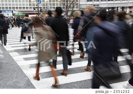 渋谷スクランブル交差点 2351232