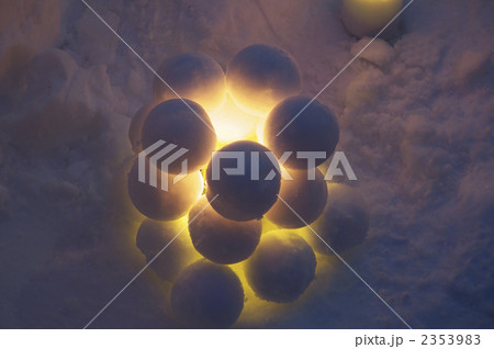 雪のオブジェ 2353983