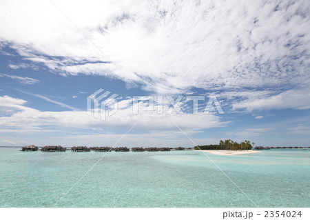 モルディブ　水上コテージ 2354024