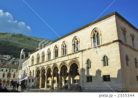 世界遺産ドブロブニクの行政府、総督邸、レクター宮殿 2355344