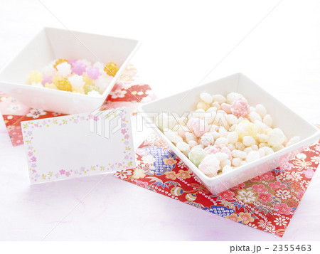 ひなあられと金平糖とカード（ひな祭りイメージ） 2355463