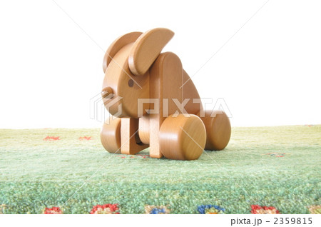 ウサギ　木のおもちゃ 2359815