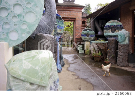 バリ島の農村の路地 2360068