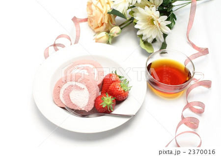 苺のロールケーキ 2370016
