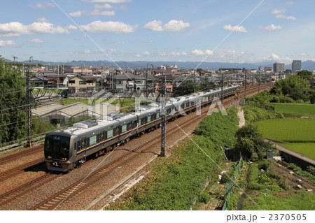 ３２１系通勤電車 2370505