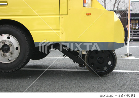 DMV　鉄道の車輪を下ろす 2374091