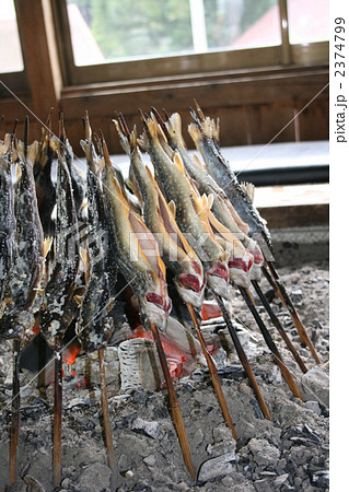 にじます ニジマス 炭火焼きの写真素材