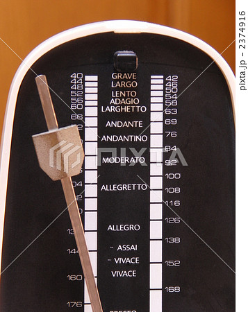 メトロノームの写真素材