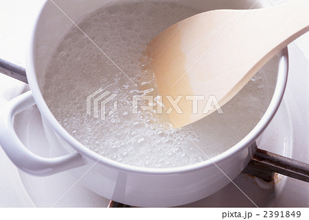 調理中 調理中 2391849