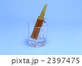 アンプルとガラス容器 2397475