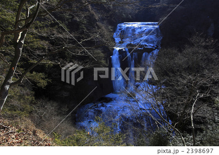 氷瀑　袋田の滝　第２観瀑台（新観瀑台）から望む 2398697