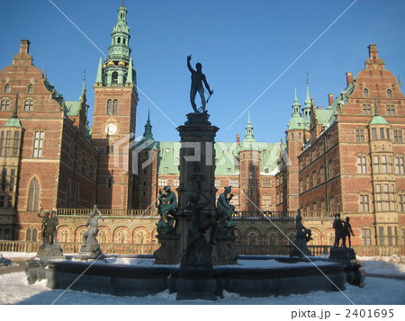 デンマークのフレデリクスボー城 デンマークのフレデリクスボー城 2401695