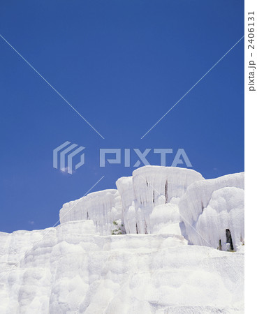 パムッカレ　純白の石灰岩 2406131