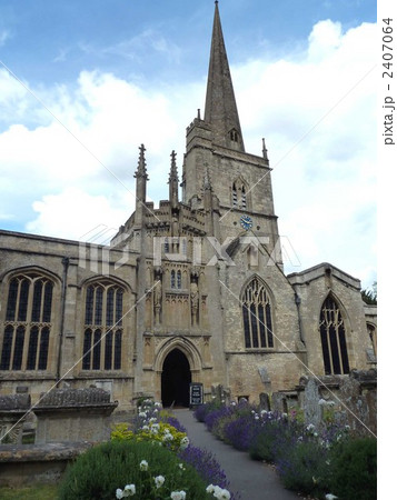 イギリス　湖水地方の教会 2407064