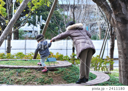 仲良し親子 2411180