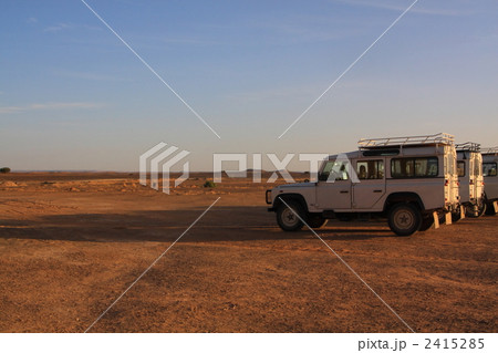 サハラ砂漠の４WD 2415285