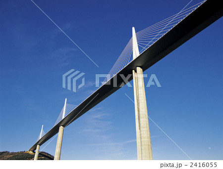 ミヨーのミヨー橋 世界一高い橋 ミヨーのミヨー橋 世界一高い橋 2416055