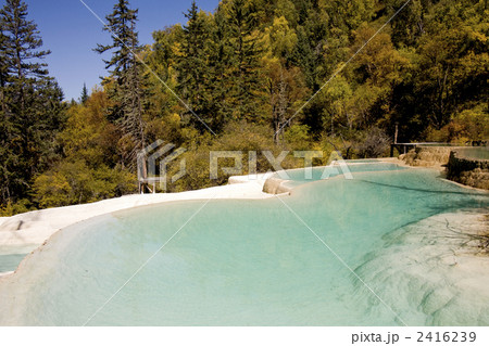 九寨溝地域の神仙池 2416239