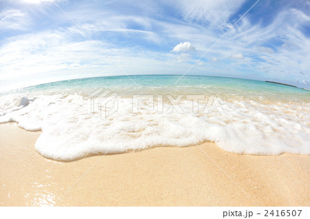 与論島の砂浜 2416507