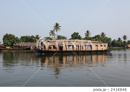 ケララのバックウォータートリップ 2416846