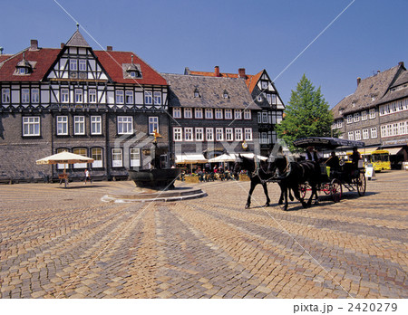 ゴスラーのマルクト広場 2420279