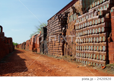レンガの街-1 レンガの街-1 2420920