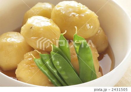 新じゃがと絹サヤの煮物 新じゃがと絹サヤの煮物 2431505