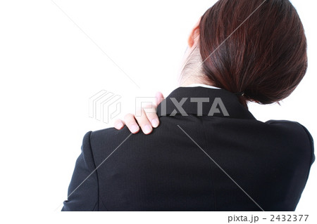 ビジネスウーマン（肩こり） 2432377