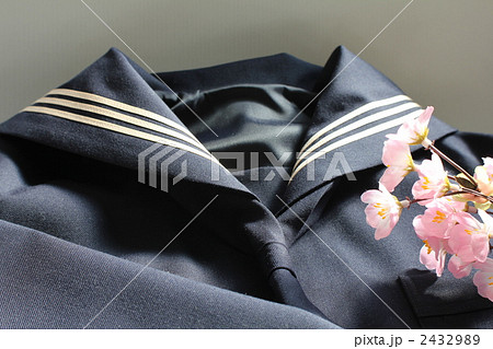 入学準備　制服 2432989