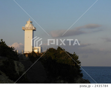 夕陽を浴びる　安乗崎灯台 2435784