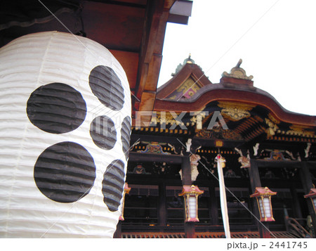 北野天満宮の拝殿前 2441745