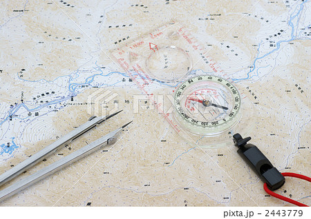 地図と方位磁石 地図と方位磁石 2443779